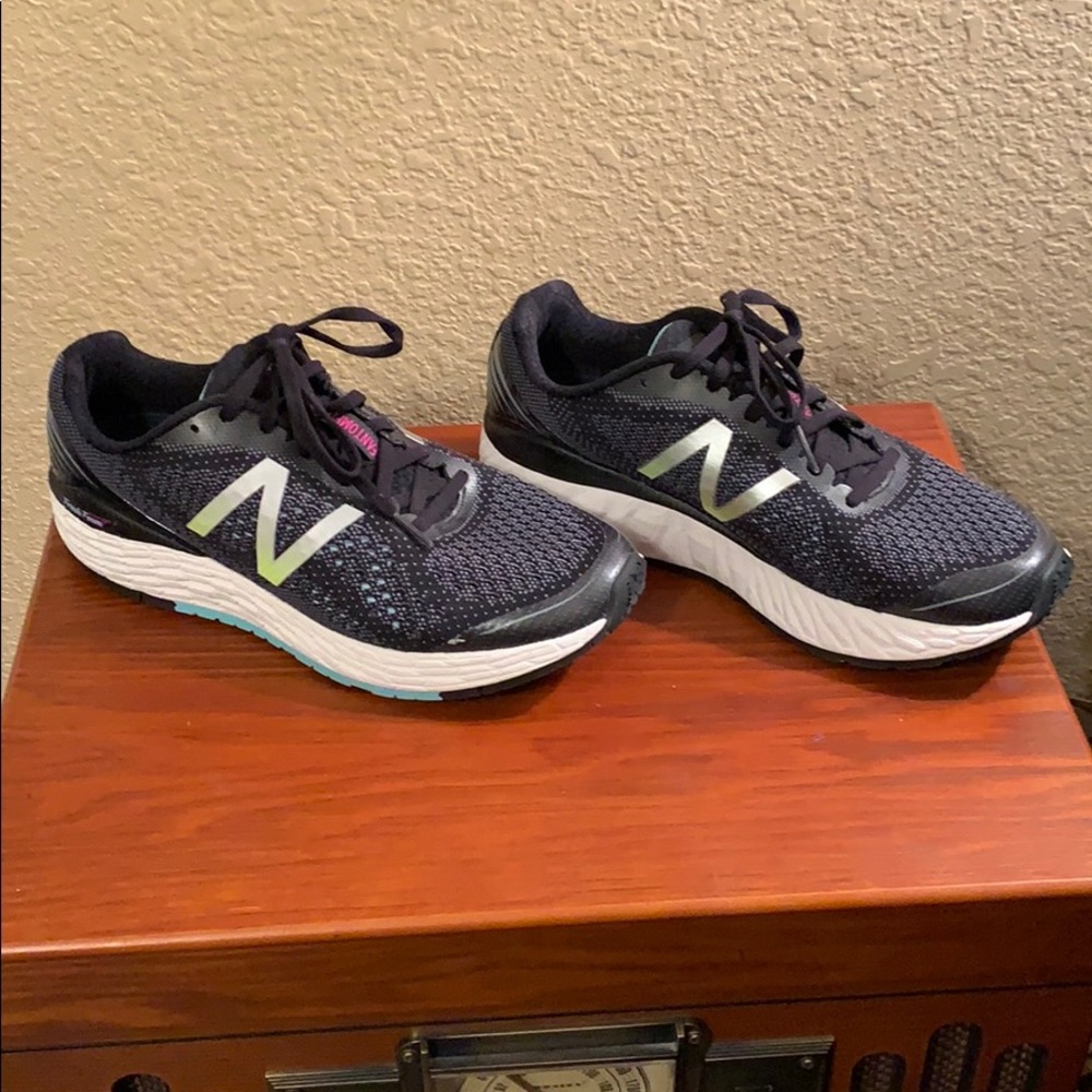 New Balance Vongo 2 Shoes